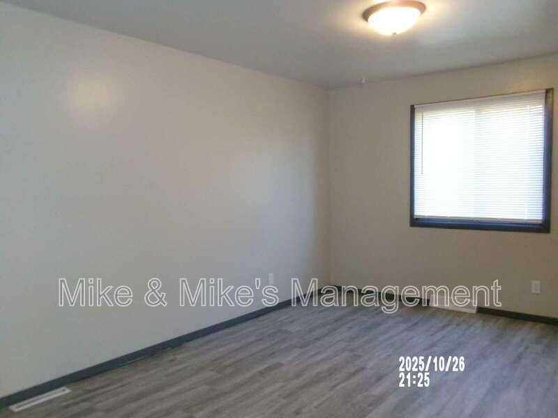 Recently renovated two-bedroom lower apartment! property image